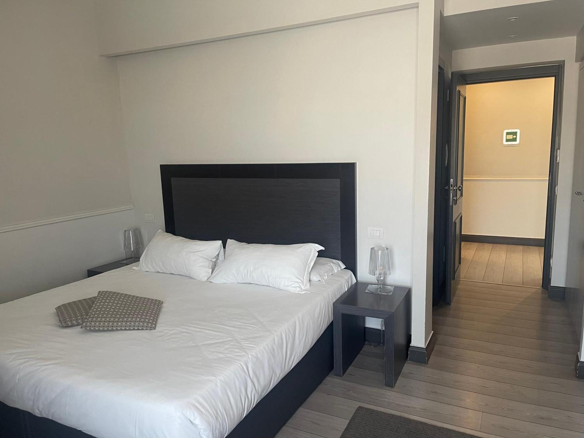 로마 나치오날레 51 그룹 B&B 외부 사진